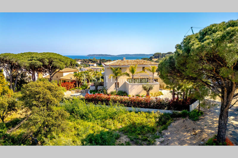 Villa - 370 m² - 6 pièces