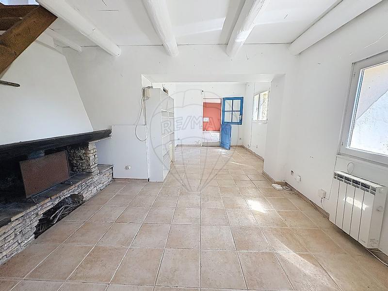 Propriété - 93 m² - 4 pièces