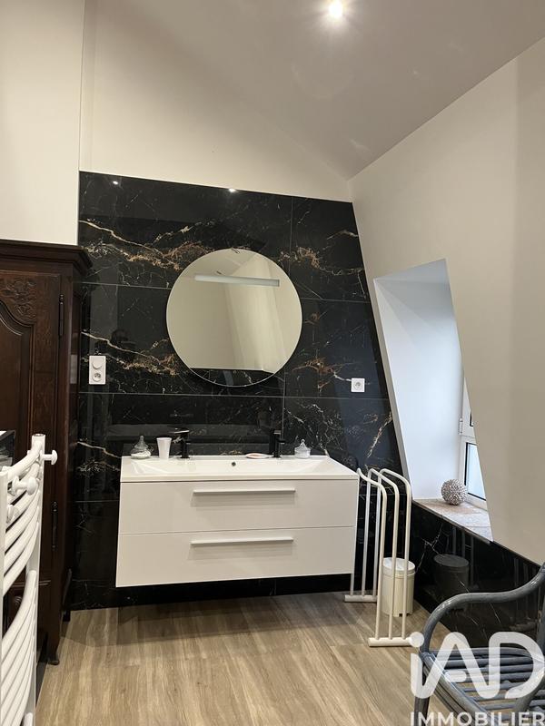 Maison - 140 m² - 5 pièces