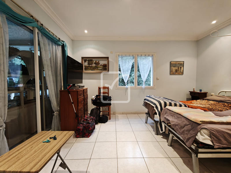 Maison - 157 m² - 6 pièces