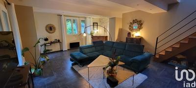 Maison - 239 m² - 6 pièces