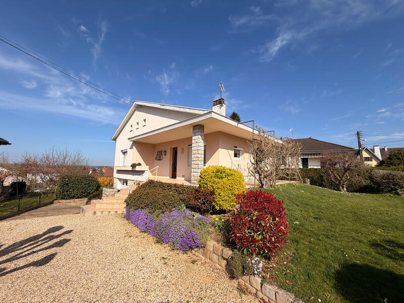 Maison - 110 m² - 5 pièces