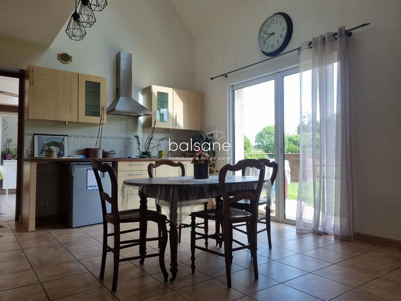 Maison contemporaine - 215 m² - 9 pièces