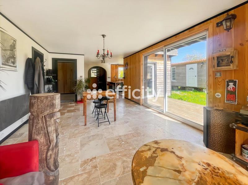 Maison - 108 m² - 6 pièces