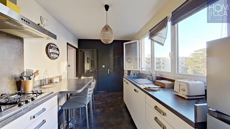 Appartement - 108 m² - 5 pièces