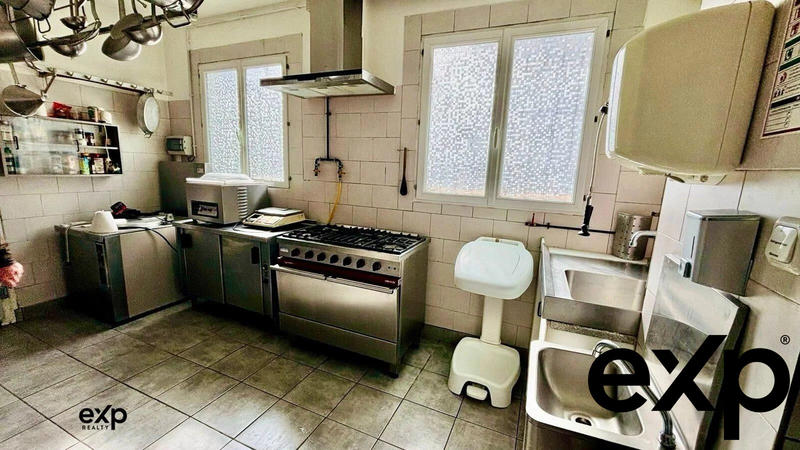 Fonds de commerce - Magasins - 109 m²