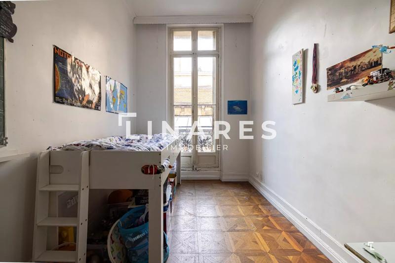 Appartement - 189 m² - 6 pièces