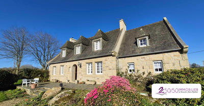 Maison traditionnelle - 142 m² - 7 pièces