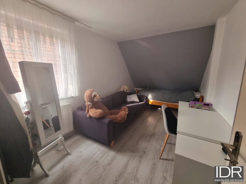 Maison - 110 m² - 5 pièces