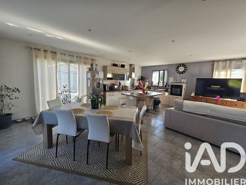 Maison - 141 m² - 6 pièces