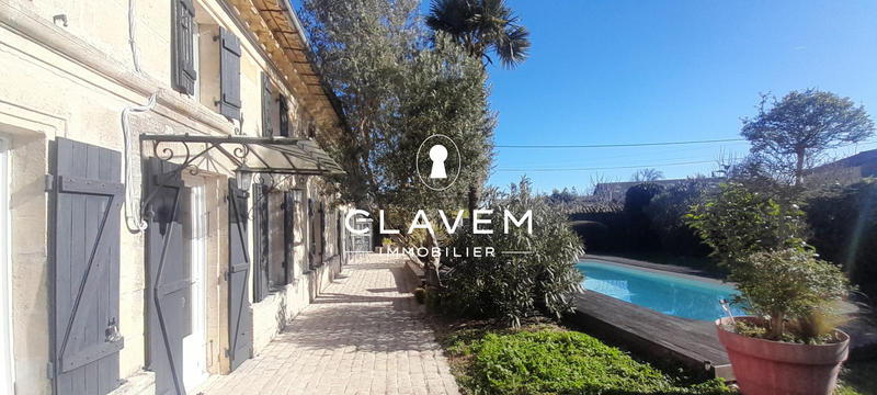 Maison ancienne - 199 m² - 8 pièces