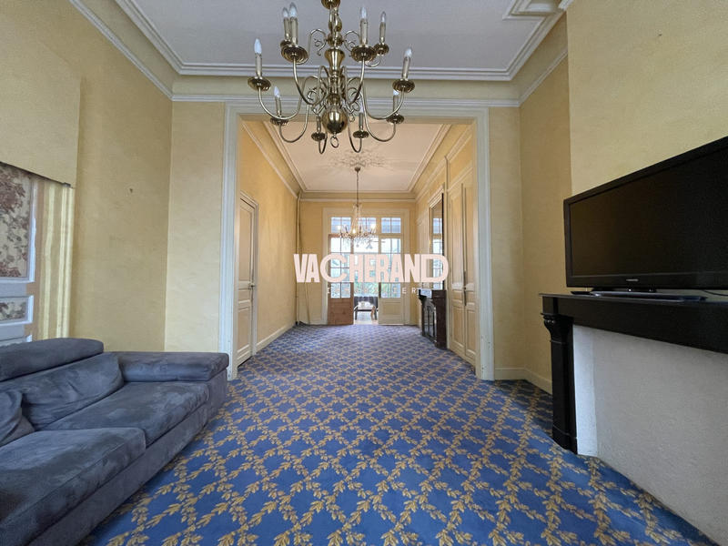 Maison - 140 m² - 7 pièces