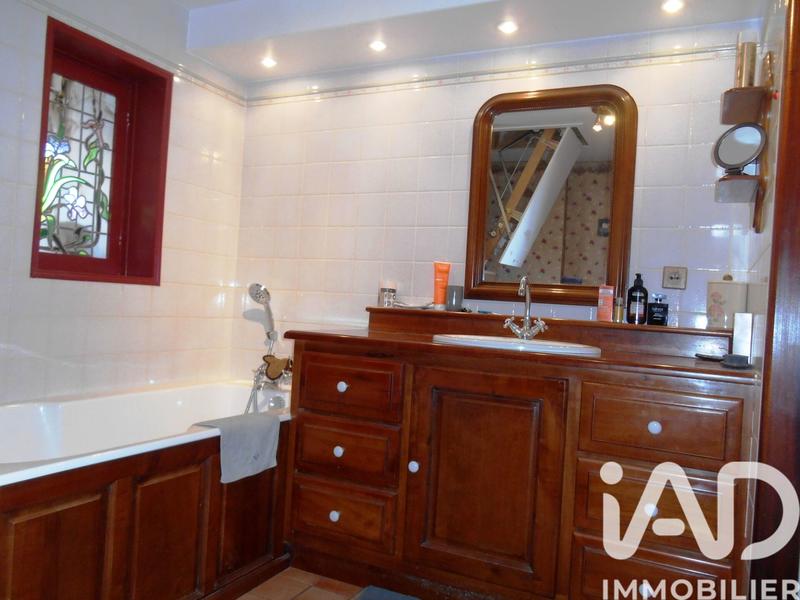 Maison de village - 111 m² - 6 pièces