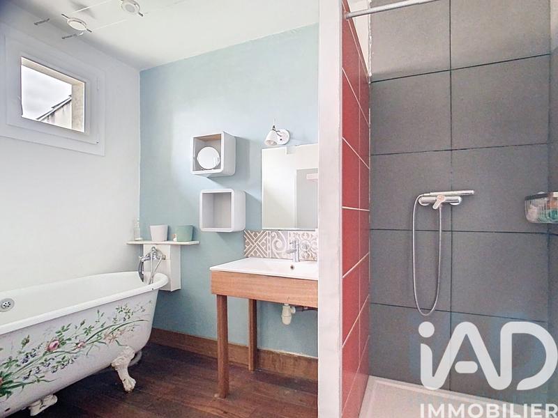 Maison - 198 m² - 7 pièces