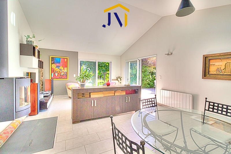 Maison - 100 m² - 4 pièces