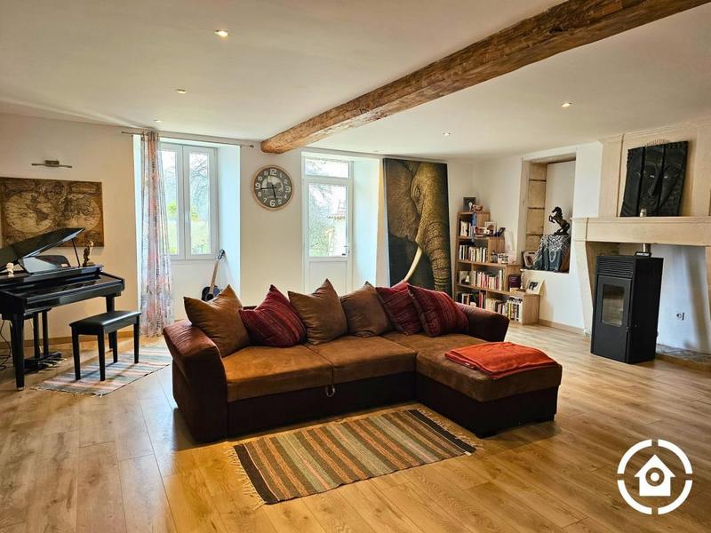 Maison ancienne - 498 m² - 11 pièces