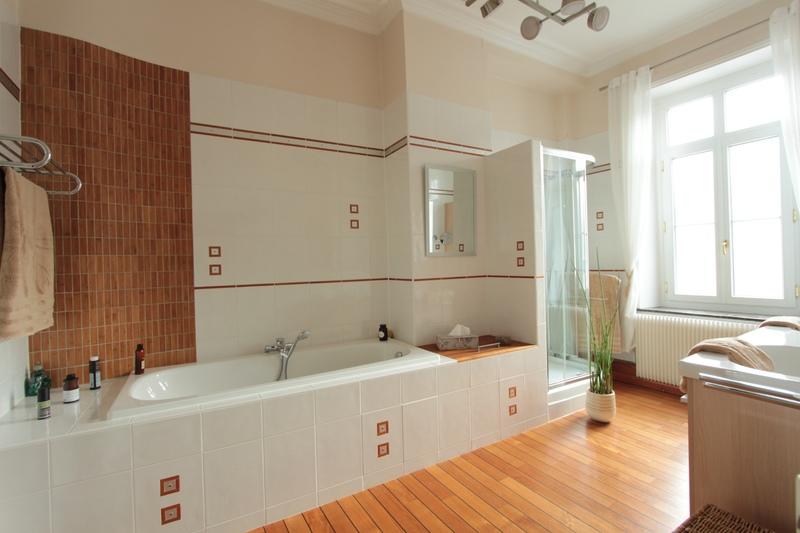 Maison bourgeoise - 275 m² - 8 pièces