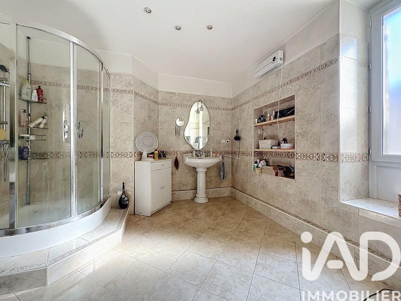 Appartement - 144 m² - 4 pièces