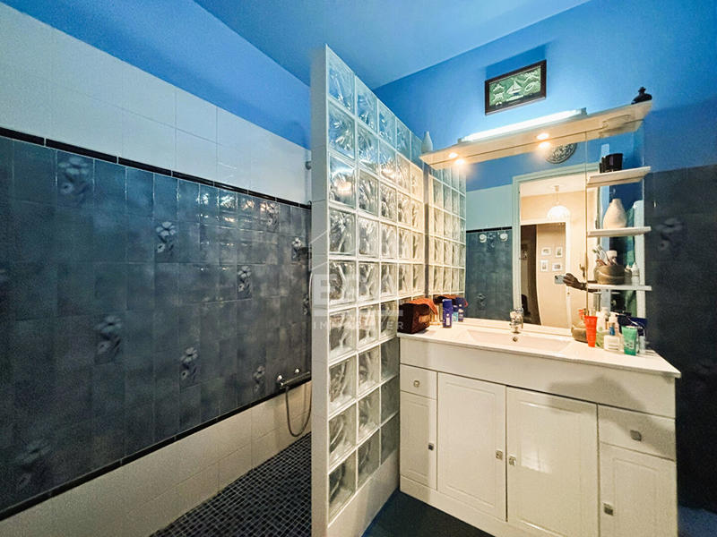 Appartement - 102 m² - 5 pièces