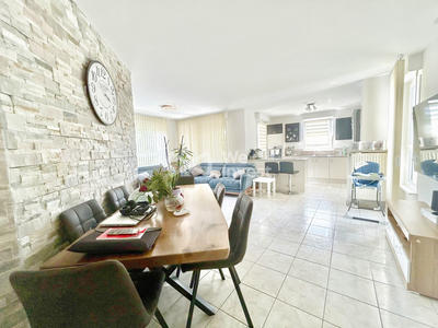 Appartement - 87 m² - 4 pièces