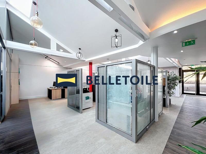 Local commercial - 472 m²