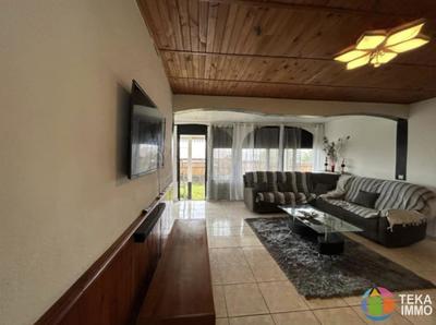 Maison - 167 m² - 8 pièces