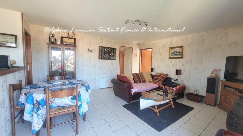 Maison - 240 m² - 12 pièces