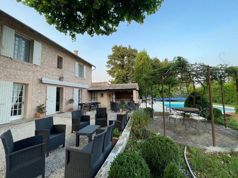 Mas - 150 m² - 6 pièces