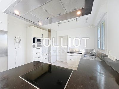 Maison - 76 m² - 4 pièces