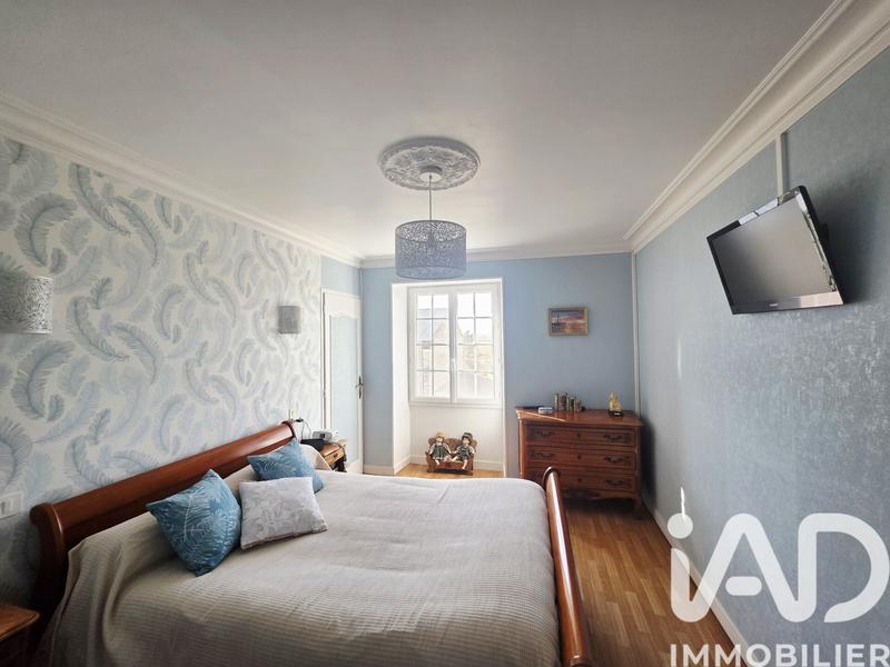 Maison - 121 m² - 7 pièces