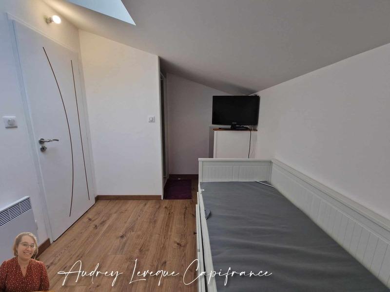 Maison - 251 m² - 7 pièces