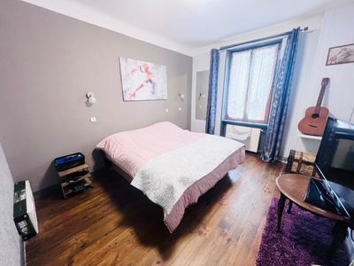 Appartement - 126 m² - 5 pièces