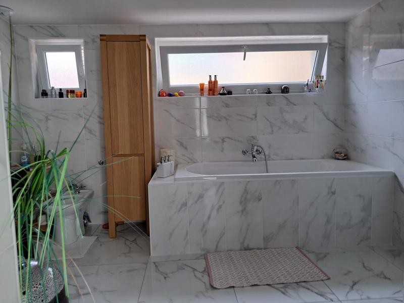 Maison - 230 m² - 7 pièces