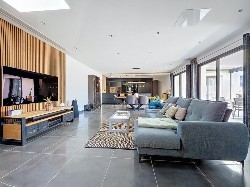 Maison - 153 m² - 5 pièces