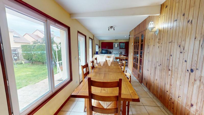 Maison - 120 m² - 8 pièces