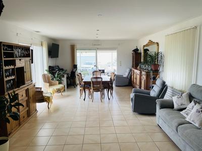 Maison traditionnelle - 142 m² - 5 pièces