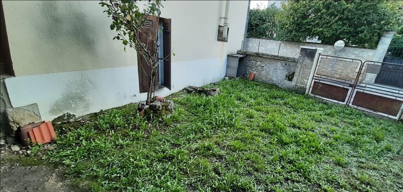 Maison - 233 m² - 8 pièces