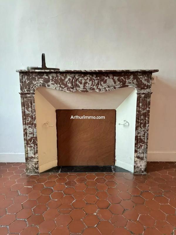 Maison - 470 m² - 16 pièces