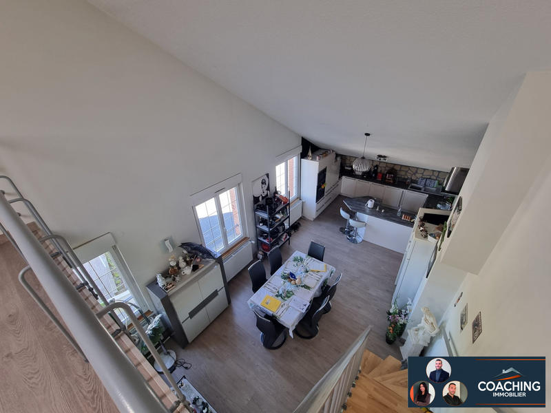 Maison - 437 m² - 10 pièces