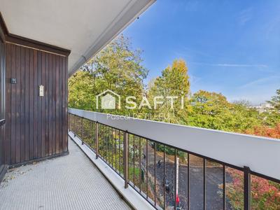 Appartement - 97 m² - 5 pièces