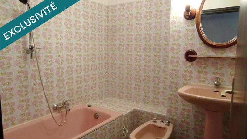 Maison - 240 m² - 7 pièces