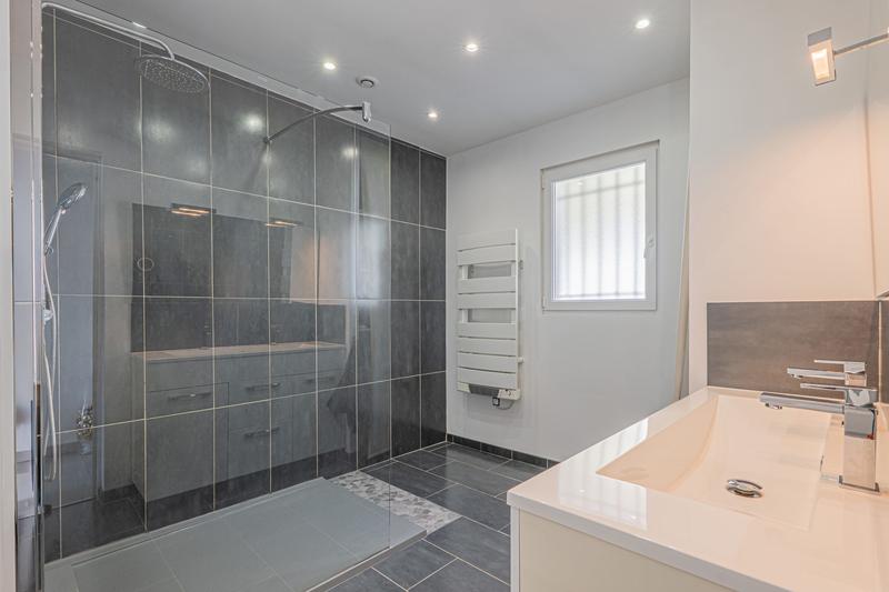 Maison - 98 m² - 4 pièces