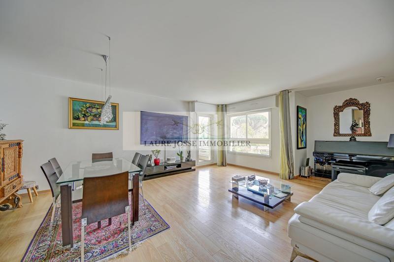 Appartement - 100 m² - 4 pièces