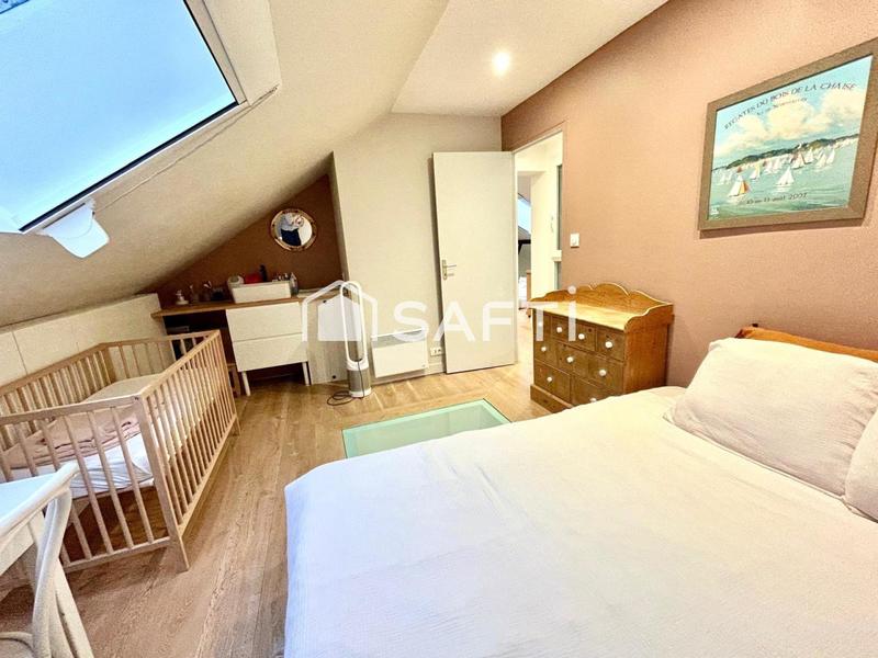 Appartement - 95 m² - 5 pièces