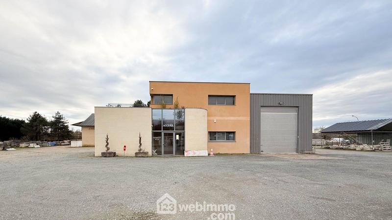 Local commercial - 230 m² - 7 pièces