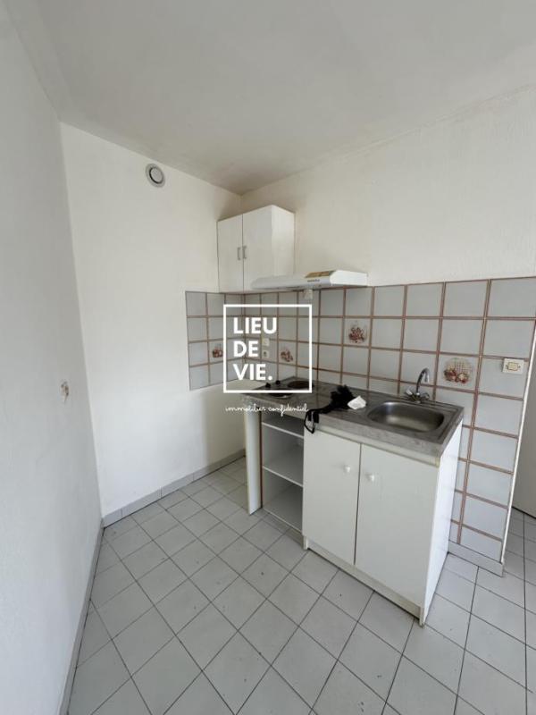 Appartement ancien - 33 m² - 2 pièces