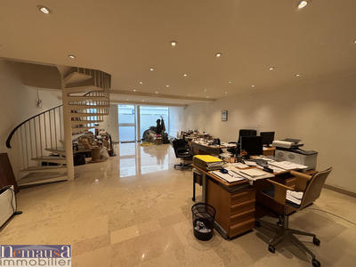 Immeuble - 218 m²