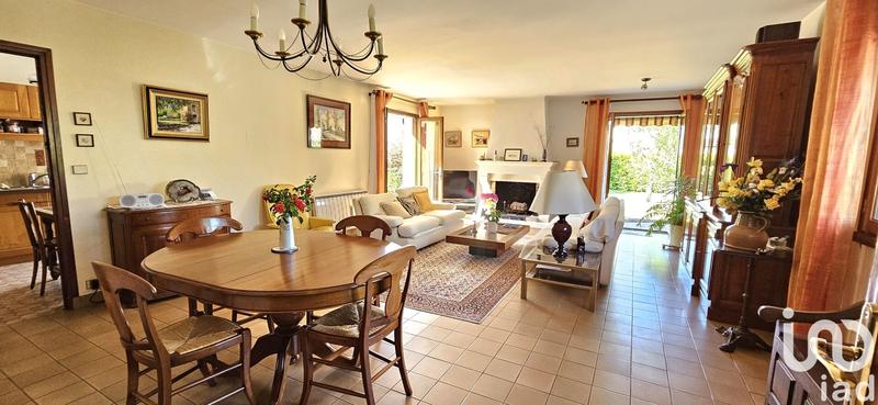 Maison - 166 m² - 8 pièces