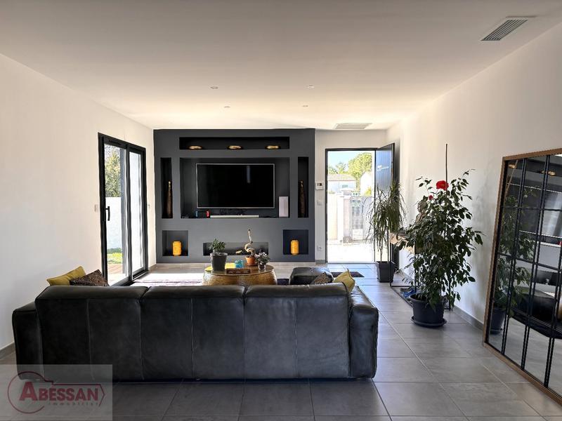 Villa - 90 m² - 4 pièces