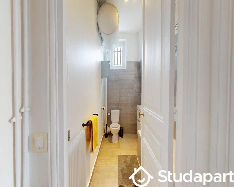 Chambre - 190 m² - 1 pièce